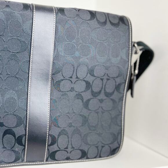 Vintage Coach Canvas Signature Logo Crossbody Messenger Bag #D25-5229 Black - Picture 3 of 16
